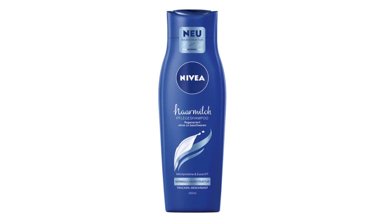 Blaue NIVEA-Haarmilch-Shampooflasche